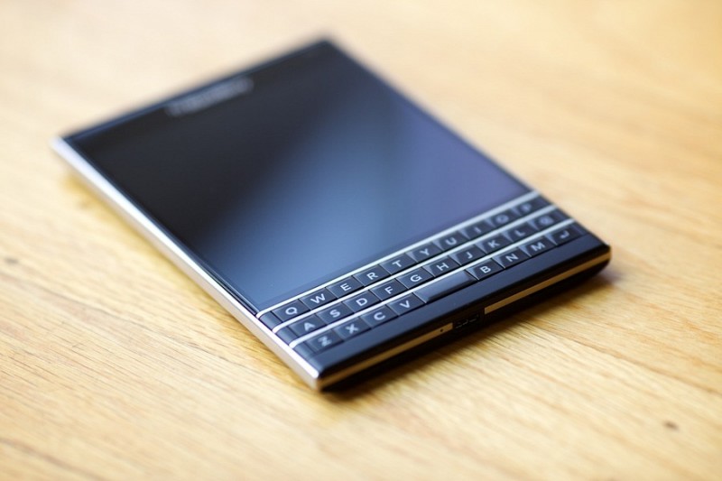 Blackberry Passport black, الضفة » طولكرم