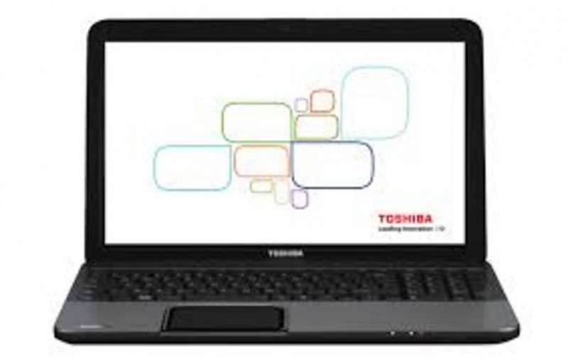 TOSHIBA   i3 شبه جديد ب1100, الضفة » نابلس